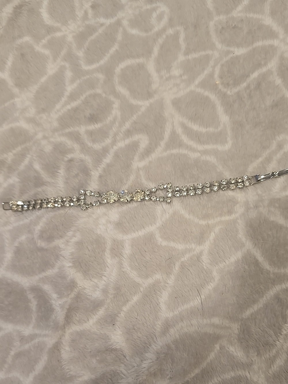 Crystal Tennis Bracelet in Silver Tone